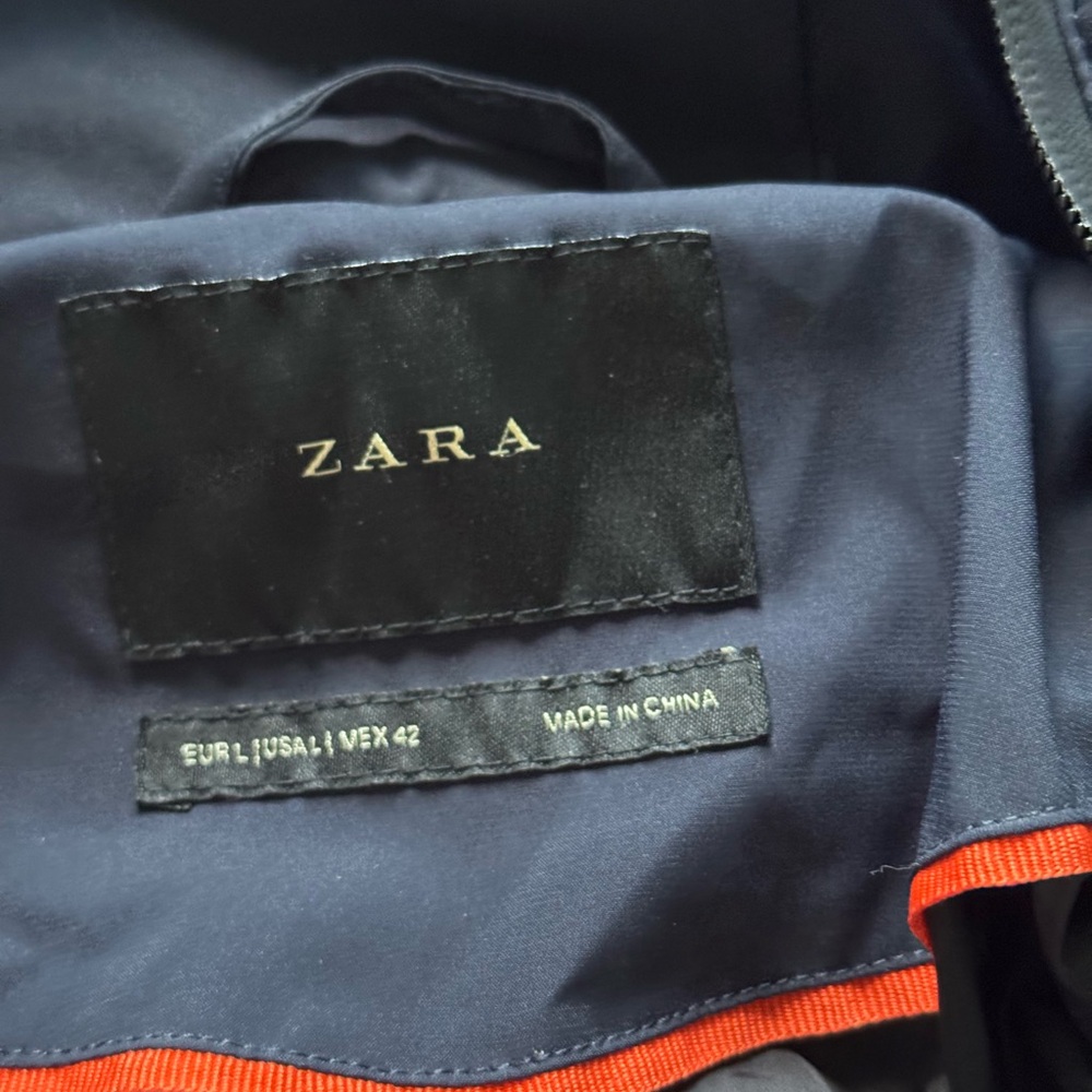 Zara Navy Puffer Jacket with Hood - Picture 4 of 6